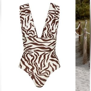 NWT ARUBA ONE PIECE - ZEBRA - LARGE